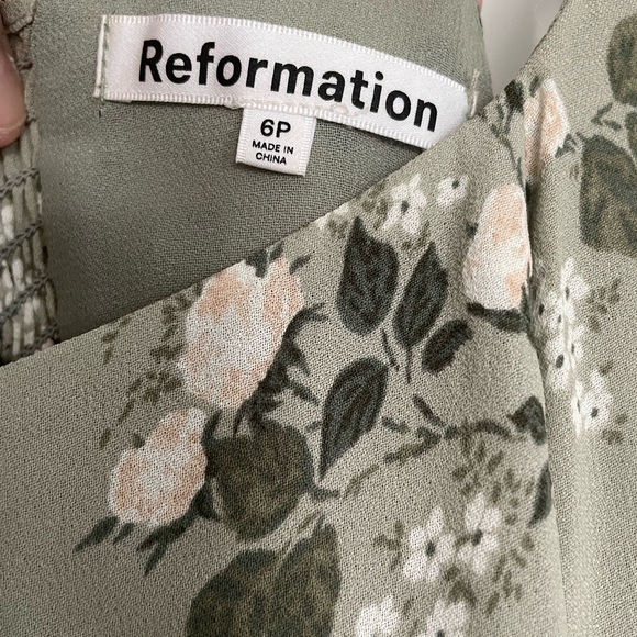Reformation Twilight Dress in Verde size 6 petite. EUC - Picture 6 of 7